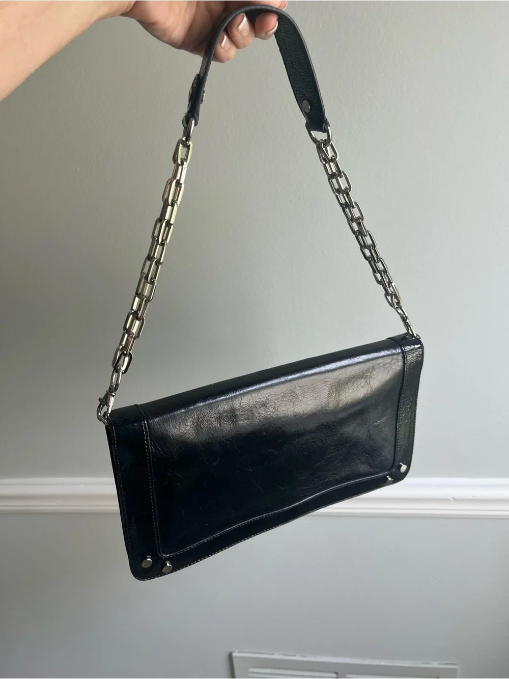 RARE Tory Burch Black Leather Logo Chain Shoulder Bag Timeless Luxury